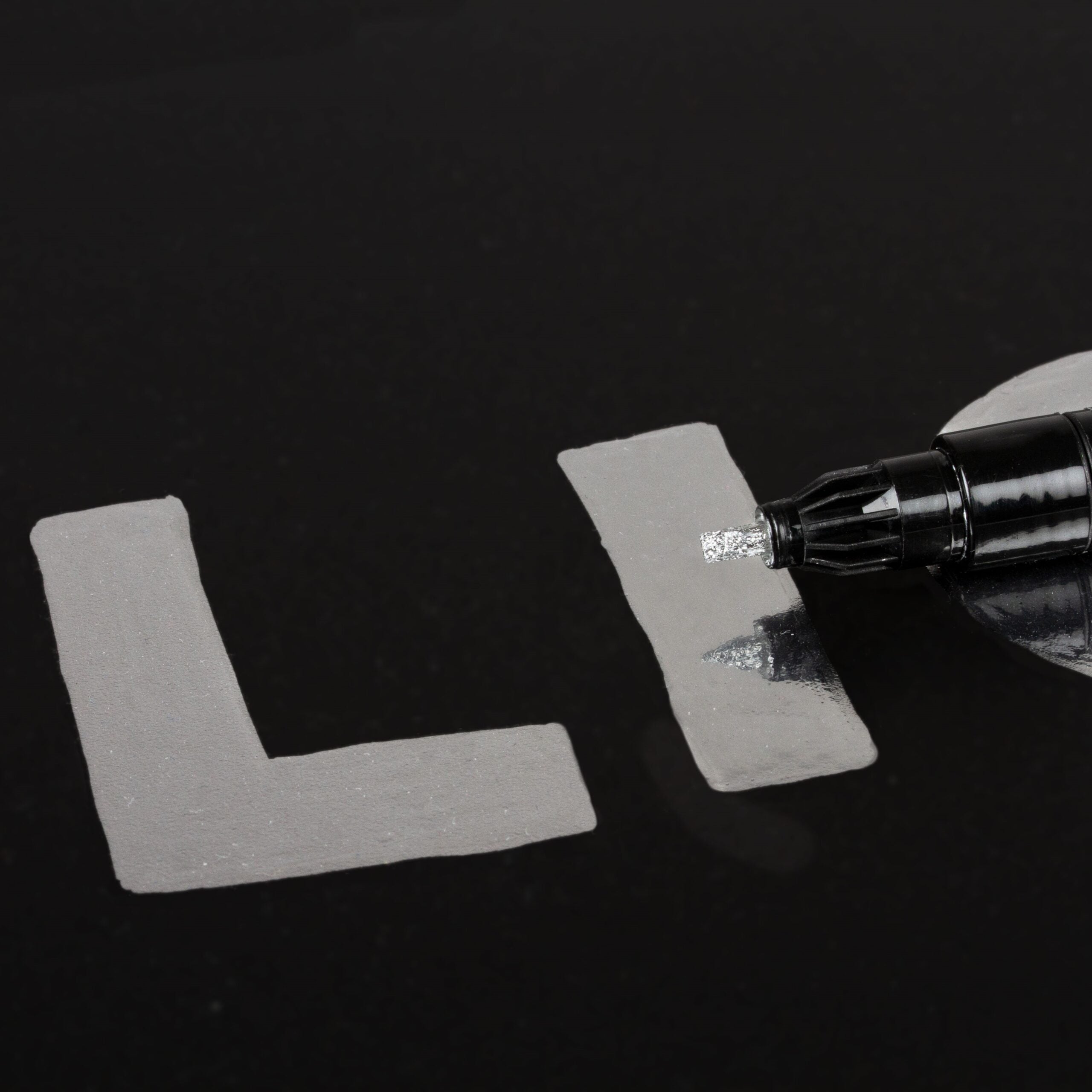Molotow Liquid Chrome Calligraphy (3mm) image 1