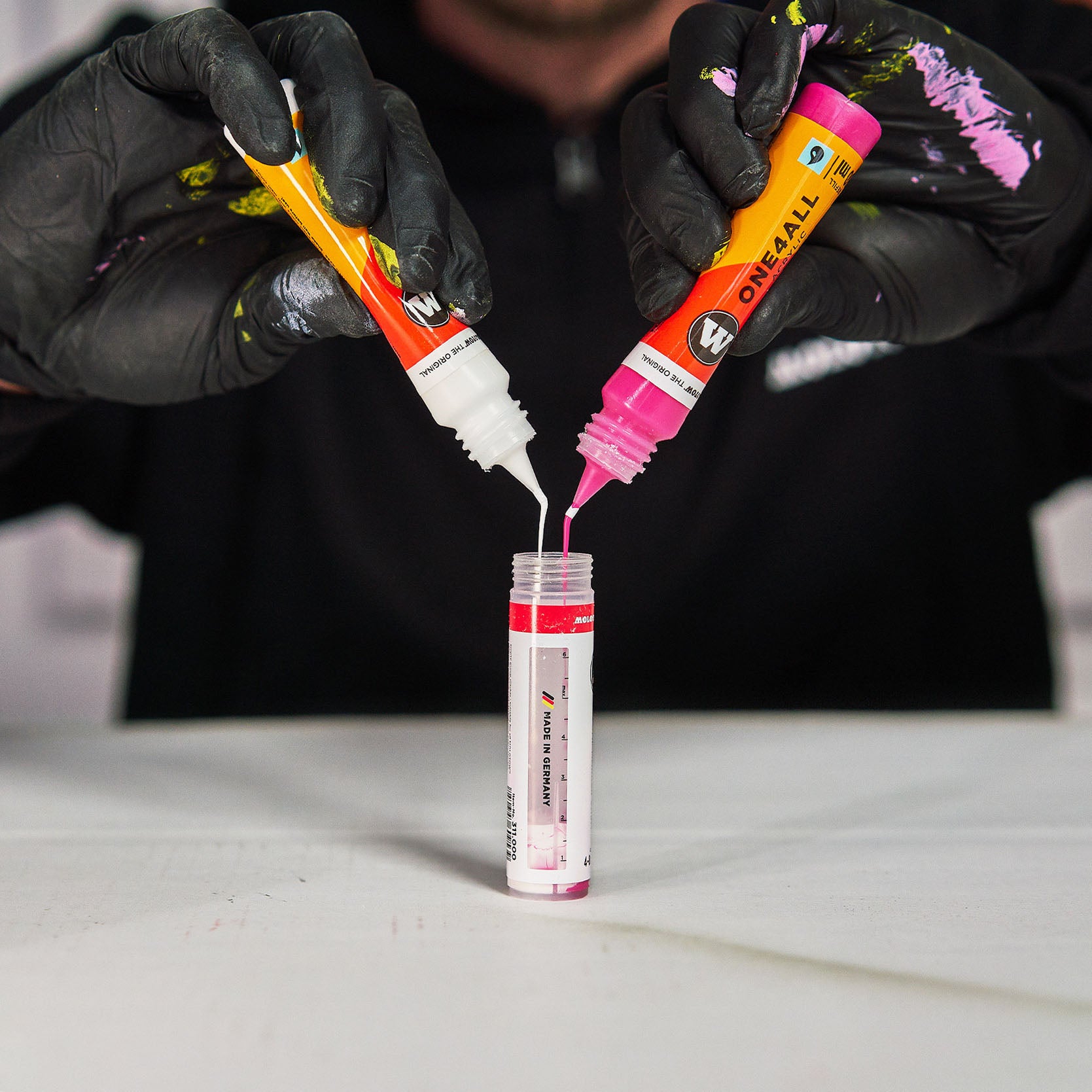 Molotow ONE4ALL Refill (30ml) image 1