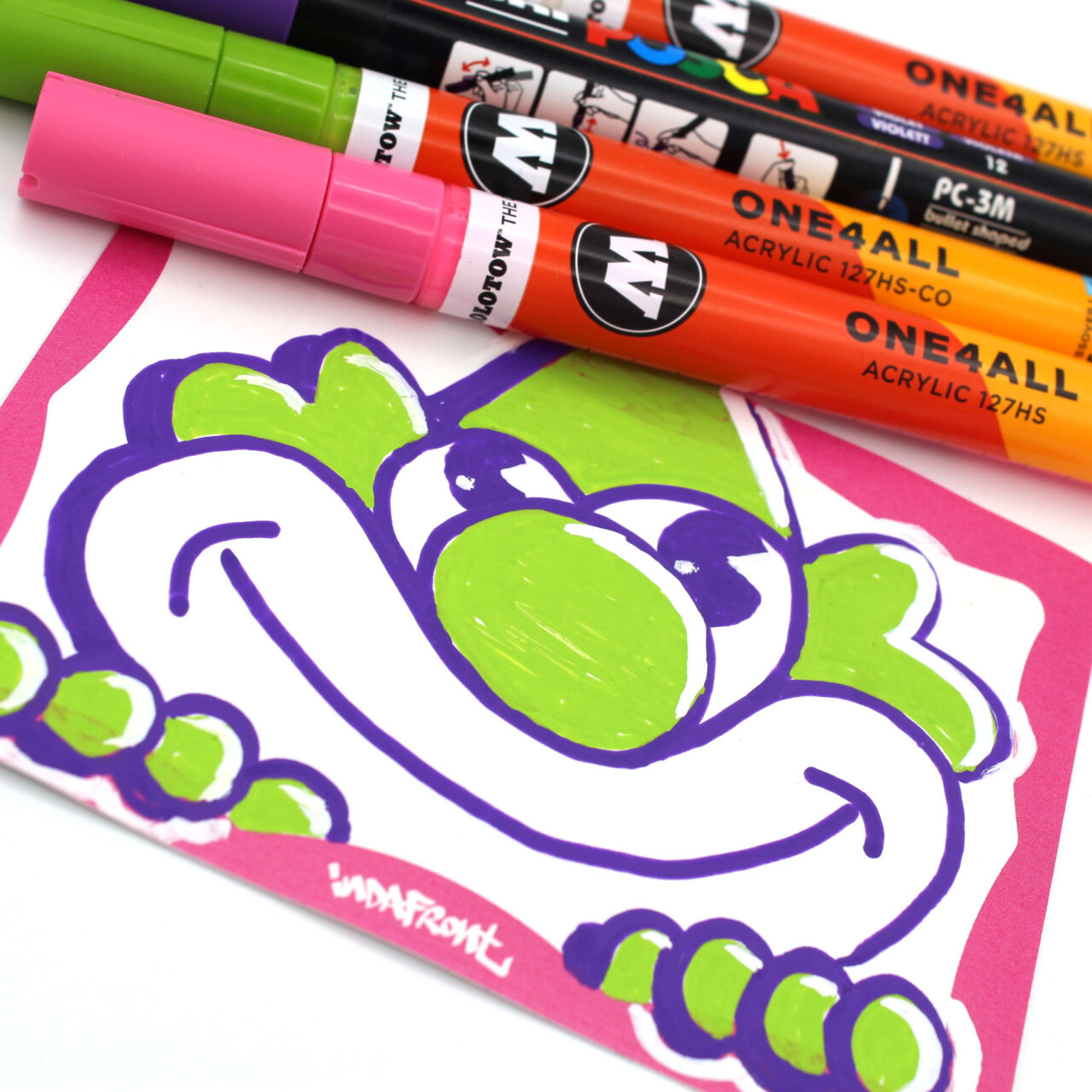Fatoeman graffiti drawing with markers on Indafront Wavy Border Pink stickers